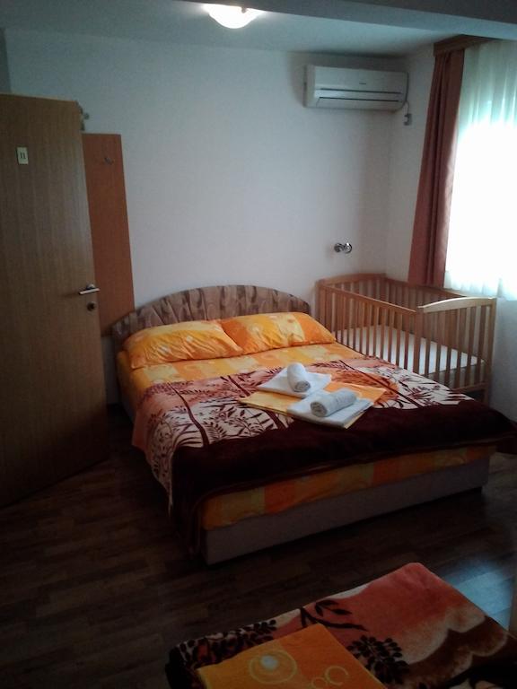 Hotel Quo Vadis Medjugorje Bilik gambar
